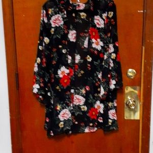 Floral boho Torrid lightweight kimono